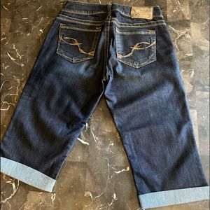 🔥Silver Suki Jean short/Capri W25 L13. Like New